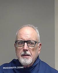 Robert Eoff's Instagram, Twitter & Facebook