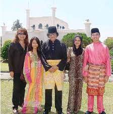 Tan sri syed graduated with a bachelor of economics degree majoring in accountancy from the university of tasmania, australia in 1975. Ramadan In Riau Pressreader