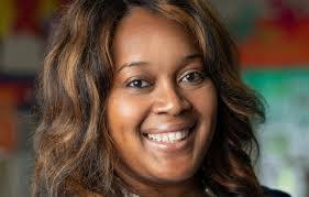 Regina Deloach's Instagram, Twitter & Facebook