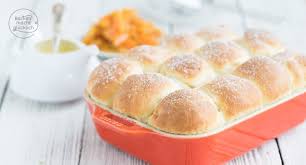 Buchteln Aus Hefeteig Rohrnudeln Backen Macht Glucklich Rezept Buchteln Lebensmittel Essen Backen Macht Glucklich