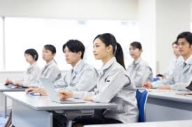 計画通り、新卒人材を採用できない時代に。当社新卒エンジニアのメリットを解説｜ビーネックステクノロジーズ (BeNEXT Technologies)