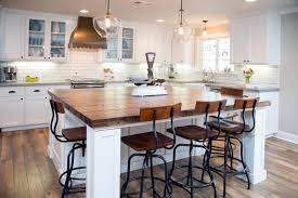 28 Signs You Re A Fixer Upper Fanatic Kitchen Island Decor White Kitchen Remodeling Kitchen Design