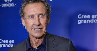 Valdano a Vinicius: ¿Fin de la luna de miel en el Real Madrid? - Imagen principal del artículo