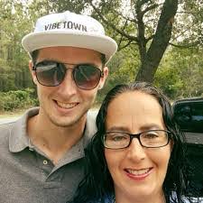 Alicia Cribbs's Instagram, Twitter & Facebook