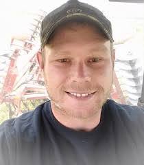 Ronnie Pender's Instagram, Twitter & Facebook