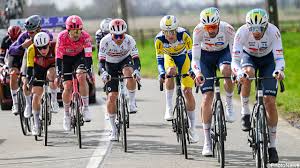 Gent-Wevelgem 2025: Wind Wreaks Havoc, Peloton Shatters Before Kemmelberg