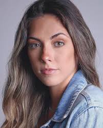 Verônica Medeiros (@vevemedeiross) • Instagram photos and videos