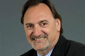 Javier Ellena cede el mando de Lilly España