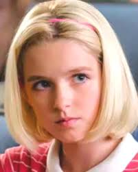 Why Paige From Young Sheldon Looks So Familiar