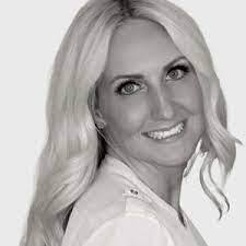 Ashley Resto's Instagram, Twitter & Facebook