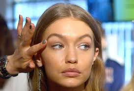 Those who pluck their brows every single day and those who prefer another top tip is to fill in your brows as you normally would in your preferred shape and then only getting rid of stray hairs around them. Do Eyebrows Grow Back How Long Do They Take To Grow Beauty Crew