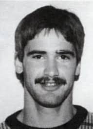 Player photos for the 1991-92 U. of Wisconsin Eau Claire at hockeydb.com