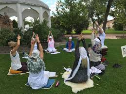Here S What I Wish I D Known Before My First Kundalini Yoga Class