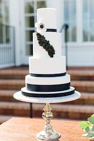 39 Black And White Wedding Cakes Ideas Wedding Forward Black And White Wedding Cake White Wedding Cakes Wedding Cake Bakers
