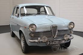 It was unveiled in june 2015, with market launch scheduled for february 2016, and it is the first saloon offered by alfa romeo after the production of the 159 ended in 2011. Alfa Romeo Giulietta Ti 1962 Zum Kauf Bei Erclassics