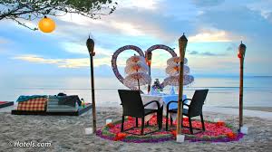 Sepuluh tempat honeymoon di indonesia ini sangat menarik, bukan? Tips Bulan Madu Di Bali Yang Nyaman Dan Menyenangkan