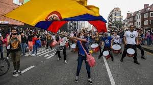Urkullu quiere vacunar a los mayores de 50 años antes del verano. 20uxw7qj7n X8m