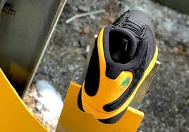 Black And Yellow 13s Air Jordan 13 Melo Class Of 2002 Black And Yellow Gold 414571 035 With Images Air Jordans Jordan 13 Jordans