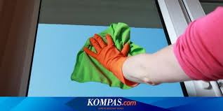 Terjemahan untuk 'kain lap' dalam kamus bahasa inggris gratis dan banyak terjemahan bahasa inggris lainnya. Ini Trik Membersihkan Kaca Jendela Kembali Kinclong Halaman All Kompas Com