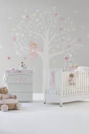 Carta Da Parati Albero Incantato Arredamento Nursery Nanan E Baby Interior Design Nel 2020 Carta Da Parati Per Bambini Carta Da Parati Idee Di Interior Design
