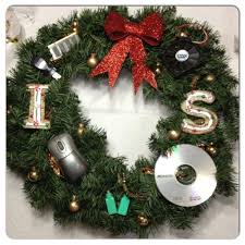 Techy Christmas Wreath Grab Some Decorations From The Dollar Store And Some Old Com Office Christmas Decorations Christmas Door Decorations Computer Lab Decor