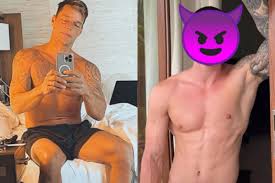 Max barz videos pornos great body and a velvety delicate