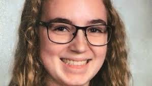 Anna Twitchell's Instagram, Twitter & Facebook