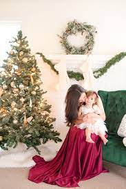 Christmas Mini Session Indoor Ideas Christmas Family Photoshoot Family Christmas Pictures Family Holiday Photos
