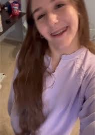 Alexa Leonard's Instagram, Twitter & Facebook