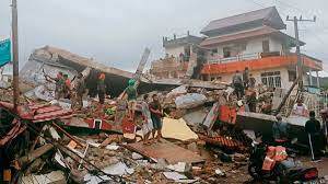 Terremoto is the 5th studio album from italian rock band litfiba and the band's most hard rock album. Un Terremoto En Indonesia Causa Al Menos 42 Muertos Y Mas De 800 Heridos Internacional El Pais