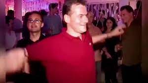 Betty (beatrice) danseaza pe manele. Ludovic Orban Danseaza Pe Playboi Carti Youtube