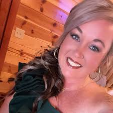 Siarkan Ashley OBrien|Lemon8