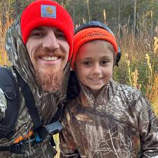 Anyone runnin any mid/long travel kits? Looking for options pros and cons.