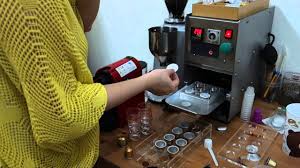 So today, we're taking a look at two brands that dominate in the global market, but you may not have. Aluminum Capsules For Roasters Nespresso Size Youtube