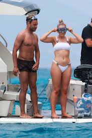 Perrie posted a video of the couple performing a trending tiktok dance where people dance up the stairs. Perrie Edwards And Alex Oxlade Chamberlain On Holiday In Ibiza 06 08 2019 Celebmafia