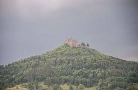 Ob kuckucksuhr, schwarzwälder kirschtorte, mercedes oder porsche. Epizentrum In Der Nahe Von Albstadt Leichtes Erdbeben Erschuttert Schwabische Alb Baden Wurttemberg Stuttgarter Zeitung