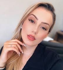 Soy cercano a ti, y para decir la verdad creo que eres lindo, ¿podría haber  al menos una amistad? 🤗 Dónde estás ?