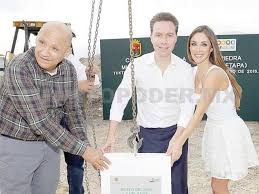 La cantante y actriz mexicana anahí puente, quien formó parte del grupo rbd, se casó con el. Hoy Es El Cumpleanos De Manuel Velasco Coello