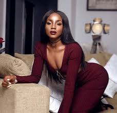 Seyi shay reportedly walked up to tiwa to try and say 'hi' but she. I Am Ok With My Man Having Side Chicks Seyi Shay Celebrities Nigeria
