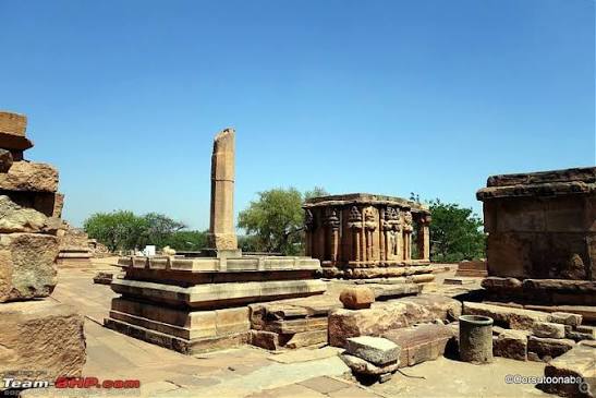 Mallikarjuna Temple, Pattadakal, Karnataka, BHARAT (India) 🚩 Mallikarjuna Temple is a smaller version of the Virupaksha temple and was built by Vikramadiyta's second queen Trilokyamahadevi in 745. This temple is also was