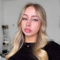 Gail Buxton's Instagram, Twitter & Facebook