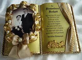 Für eine diamantene hochzeit braucht es ganz besondere glückwünsche: Diamantene Hochzeit 60 Jahriges Ehejubilaum Dekobuch Beige Gold Fur Foto Mit Holz Buchstander Amazon De Schmuckbuchatelier Bucher