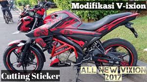 Yamaha new vixion 2013 sudah mewarnai sepanjang tahun 2012 ini. Cara Pasang Cutting Sticker All New Vixion Custom Striping Vixion Modifikasi Youtube