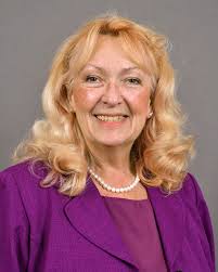 Francine Snow's Instagram, Twitter & Facebook