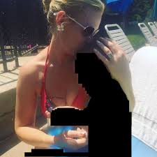 Margaret Hoover | MOTHERLESS.COM ™