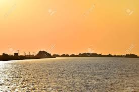 Are o populație de 3.663 de locuitori. Sulina Arm Der Donau In Rumanien Bei Sonnenuntergang Lizenzfreie Fotos Bilder Und Stock Fotografie Image 64043892