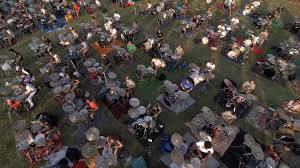 B f#m i'm looking for a complication, e looking 'cause i'm tired of trying. 1 000 Foo Fighters Fans Unite For Incredible Learn To Fly Performance