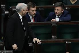 14 видео 165 просмотров обновлен 29 сент. Pis W Walbrzychu Rozwiazany Wszyscy Czlonkowie Wyrzuceni Przez Kaczynskiego