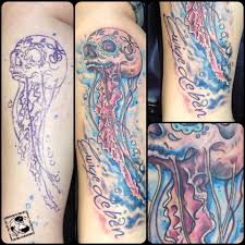 Mini tattoos leg tattoos cute tattoos beautiful tattoos body art tattoos ocean tattoos tatoos dark tattoo tattoo off. Ideas For Watercolor Jellyfish Thigh Tattoo Images