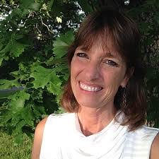 Kay Dahl's Instagram, Twitter & Facebook